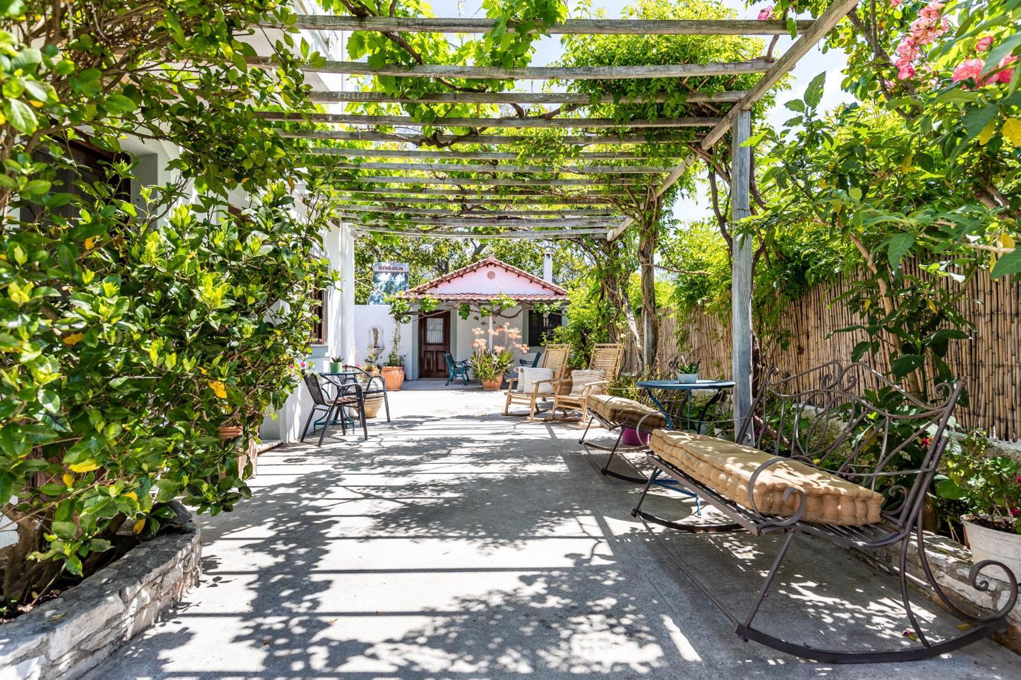 Yianna Cottage Studios Skopelos Town Exterior foto